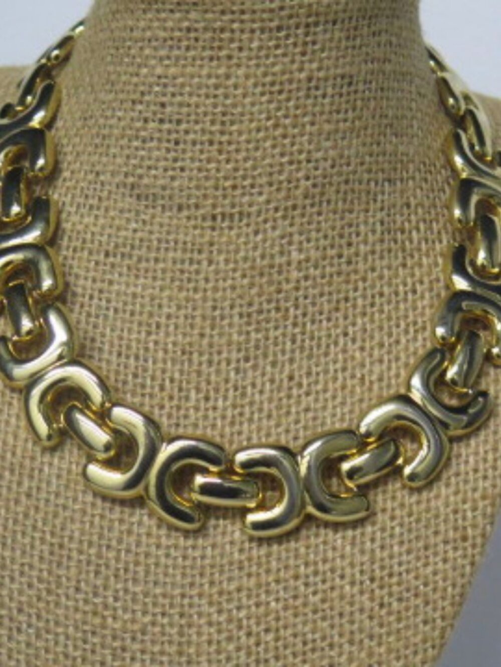 Gold Tone Chunky Chain Link Necklace Vintage Style Bold Statement Jewelry